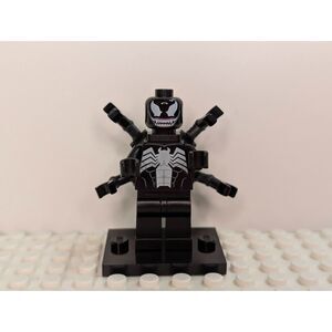 LEGO Marvel Venom Minifigure with Arms On Back sh664